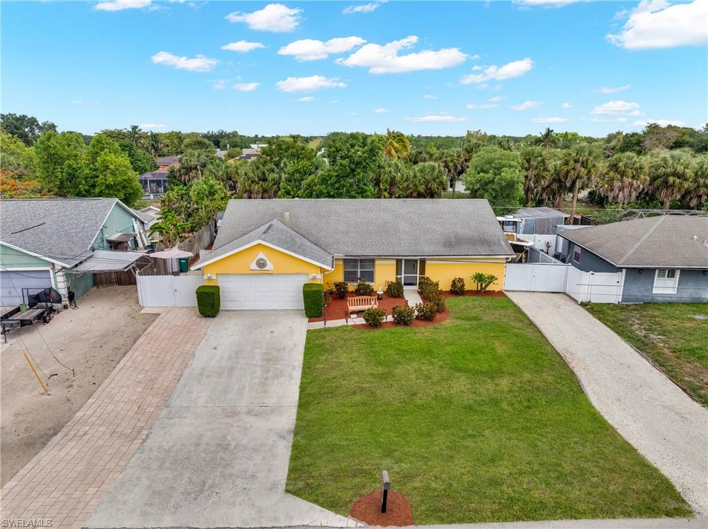 4587 25th Court Southwest Naples, FL 34116 - Photo 3 of 50