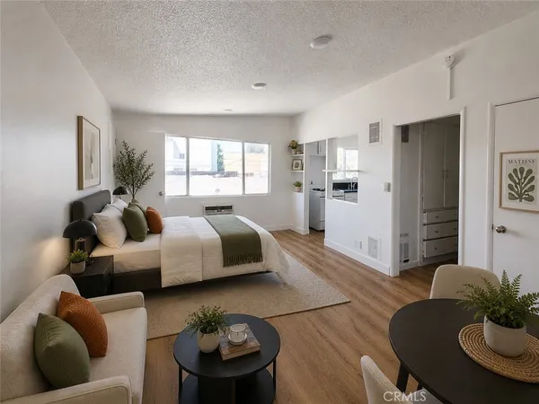 $1,495 | 6018 Hazelhurst Place, Unit 14, North Hollywood, CA 91606