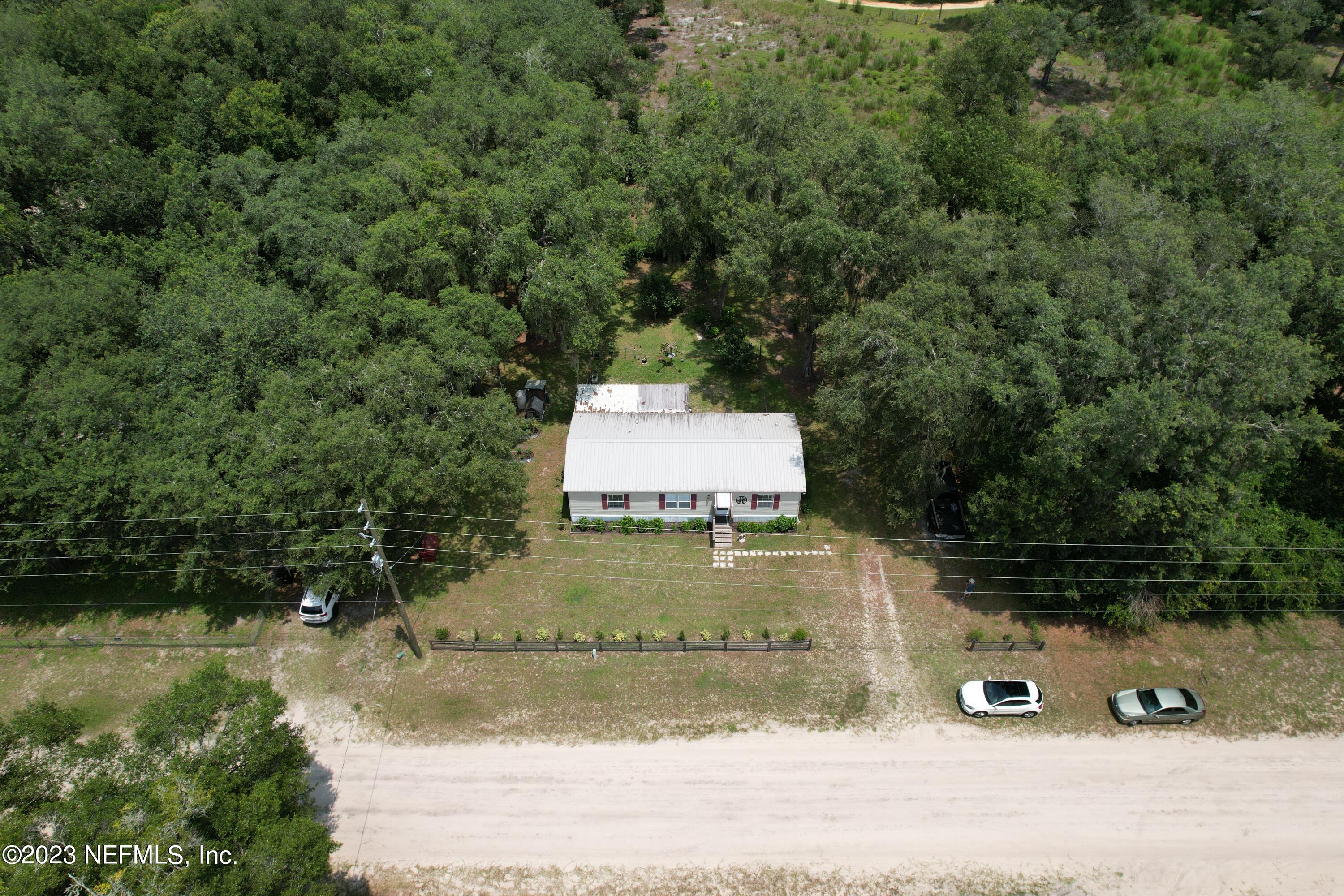 102 Compton Street Interlachen, FL 32148 - Photo 13 of 26 7