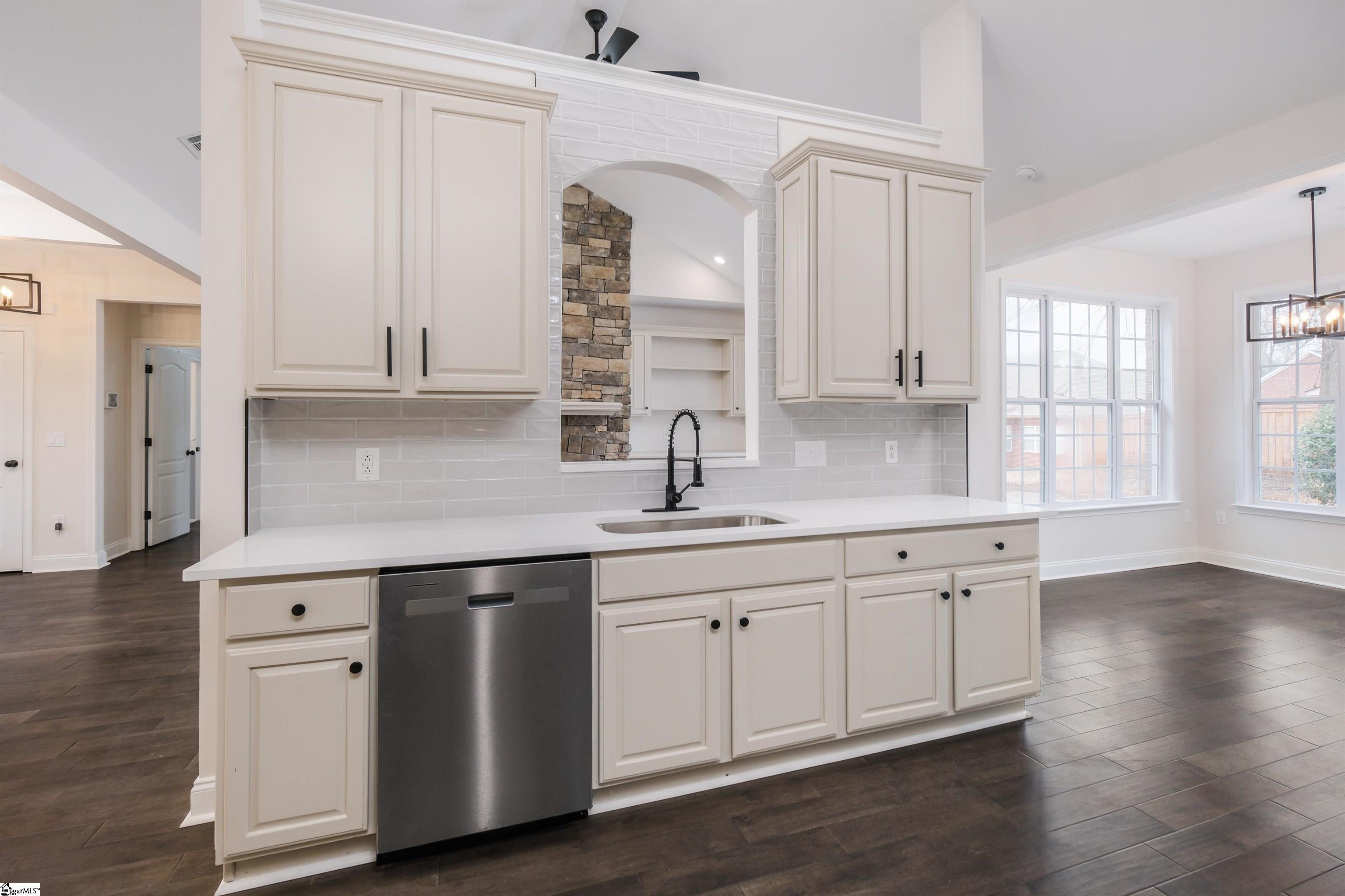 337 Rhapsody Lane Boiling Springs, SC 29316 - Photo 11 of 48