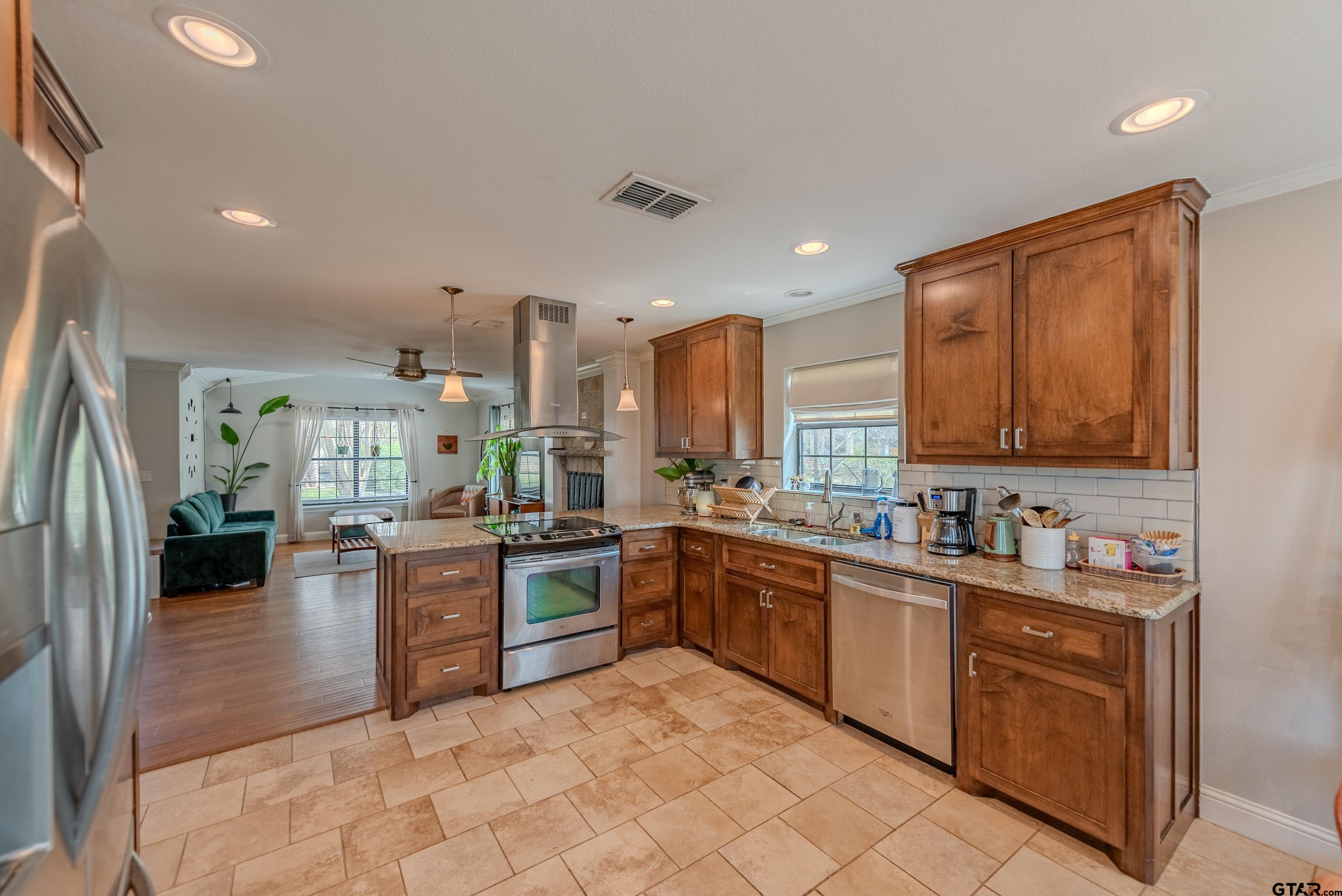 615 Rodeo Drive Mount Vernon, TX 75457 - Photo 12 of 26