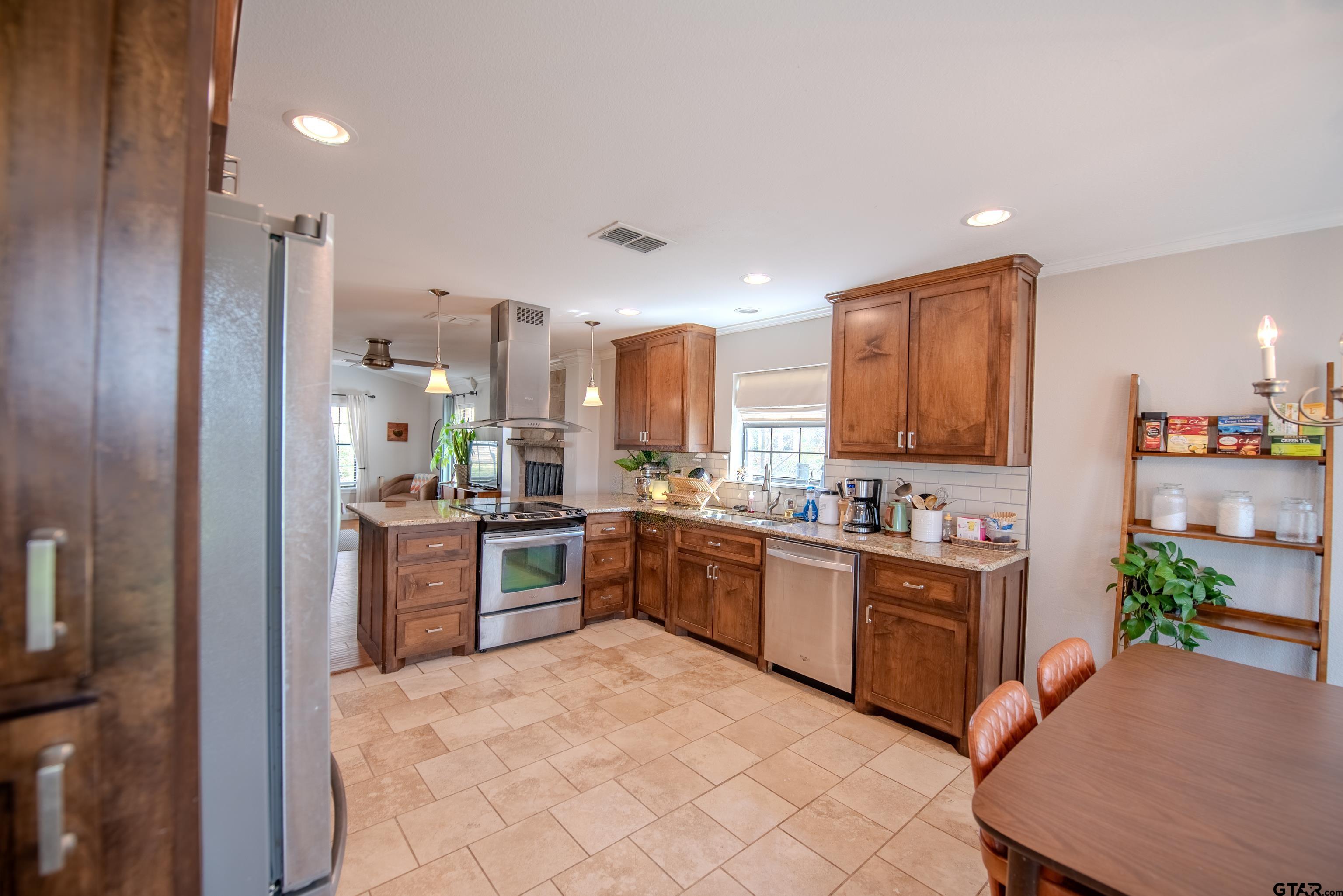 615 Rodeo Drive Mount Vernon, TX 75457 - Photo 14 of 26