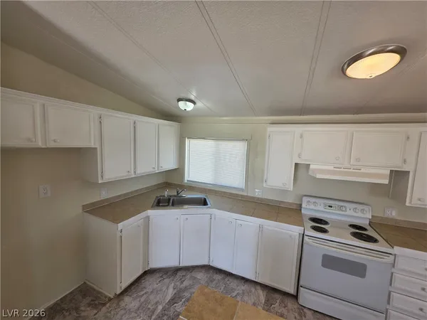 $785 | 3590 Borax Avenue, Jean, NV 89019