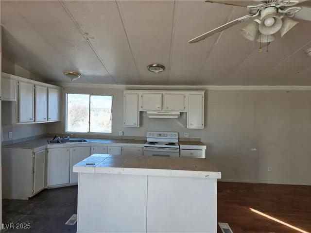 $850 | 3590 Borax Avenue, Jean, NV 89019