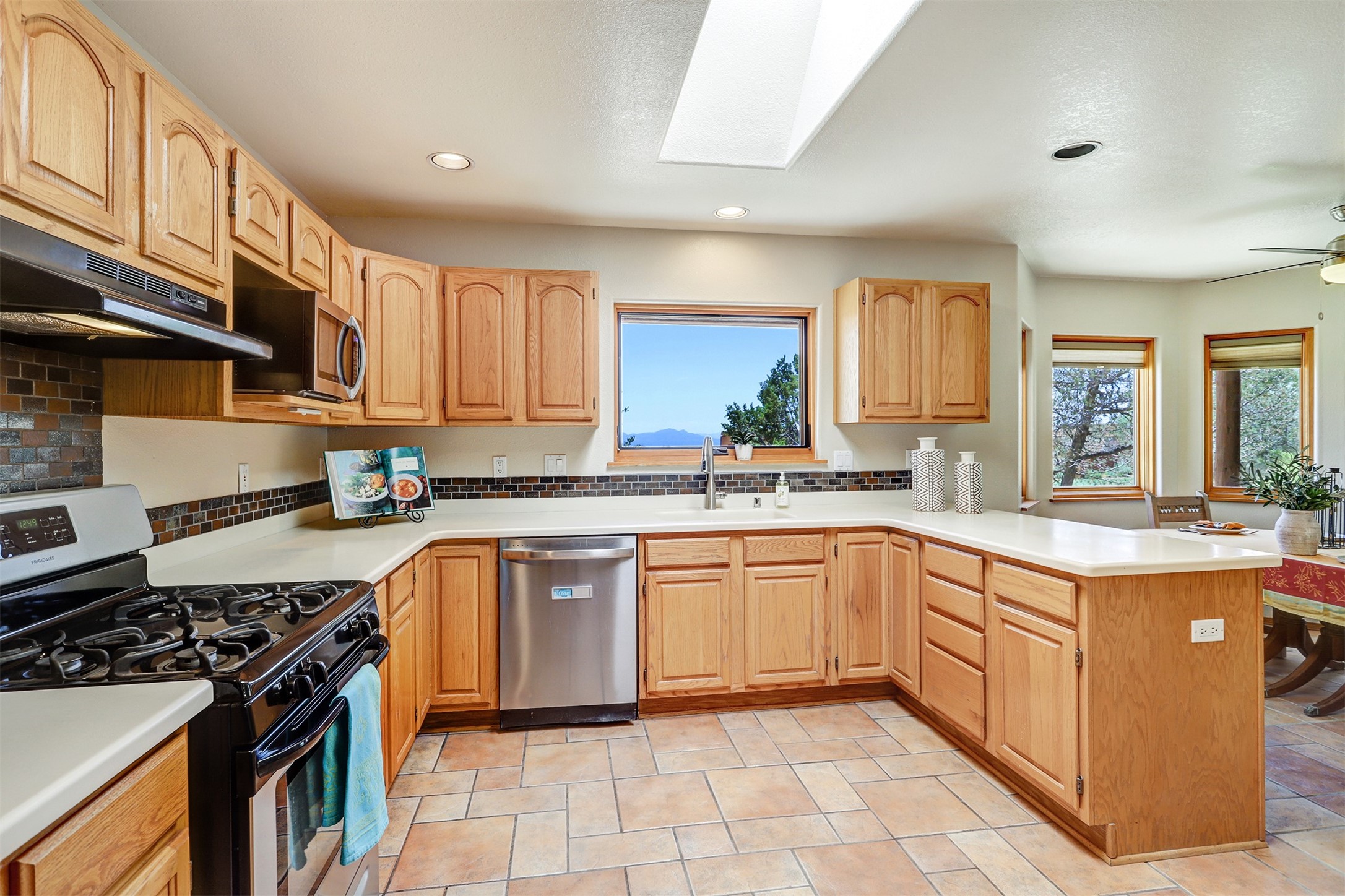 10 Carlito Road Santa Fe, NM 87508 - Photo 6 of 32 Spacious open kitchen