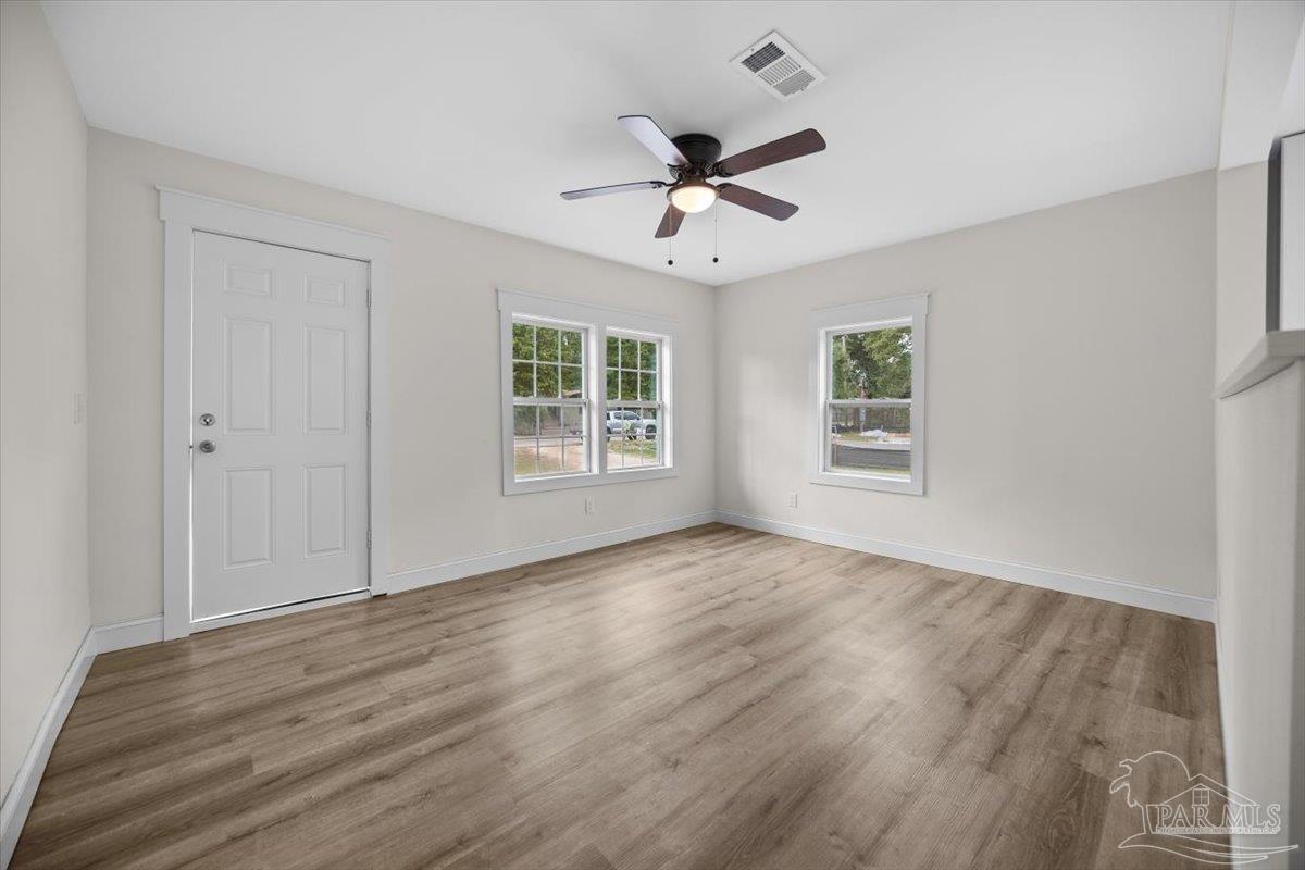 7644 Graves Road Pensacola, FL 32514 - Photo 4 of 20