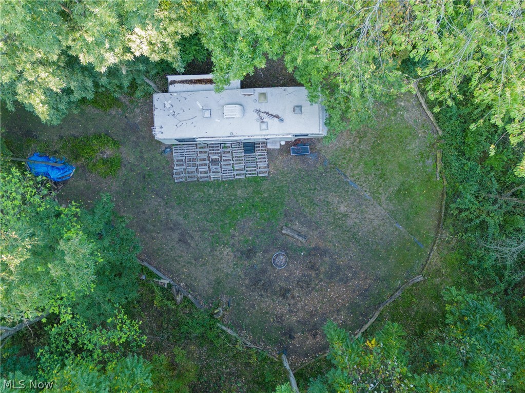1135 Mahoning Portage County Line Road Lake Milton, OH 44429 - Photo 9 of 14