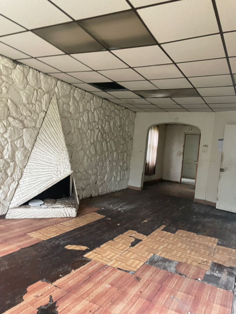 5803 South May Street Chicago, IL 60621 - Photo 2 of 11 Gallery Image 2