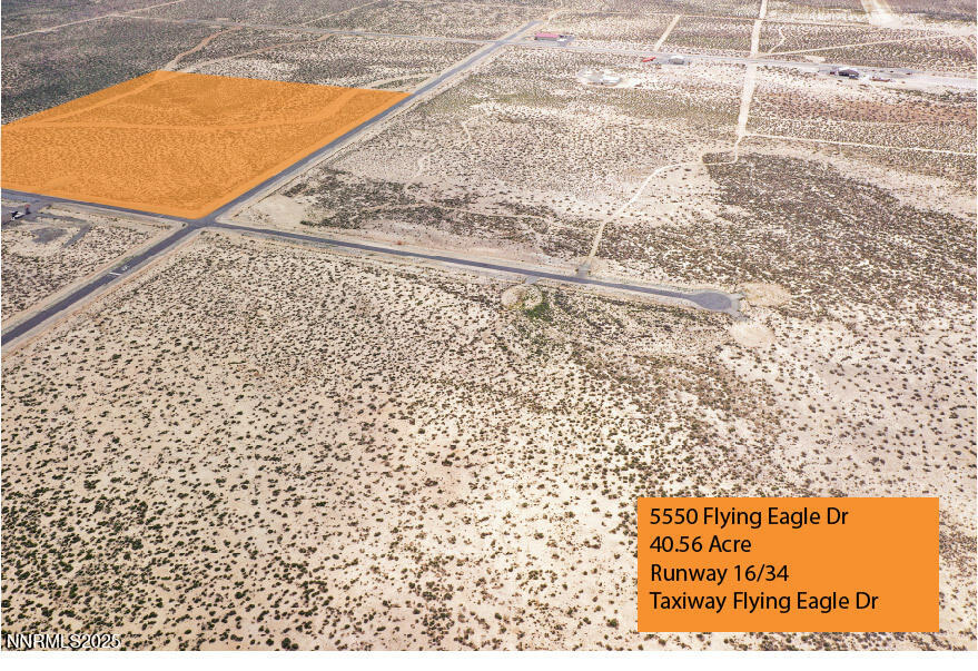 5550 Flying Eagle Drive Reno, NV 89510 - Photo 13 of 38 a black and white photo of a room