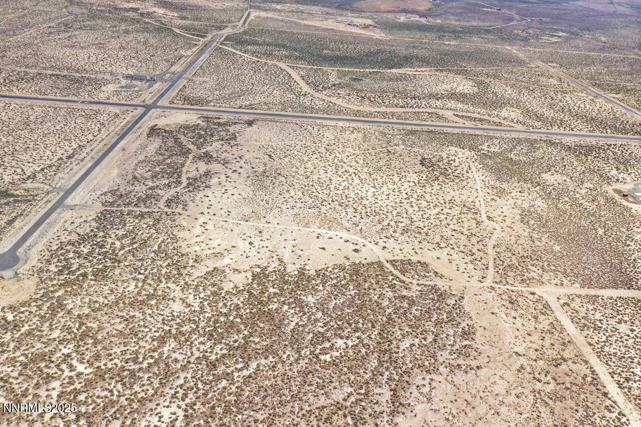 5550 Flying Eagle Drive Reno, NV 89510 - Photo 20 of 38 a close up of a shower