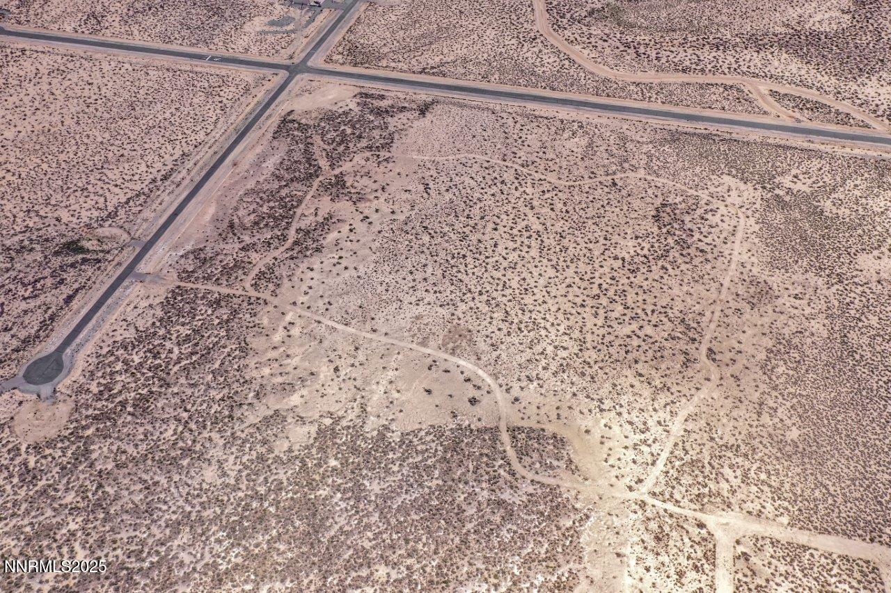 5550 Flying Eagle Drive Reno, NV 89510 - Photo 24 of 38 a close up of a shower