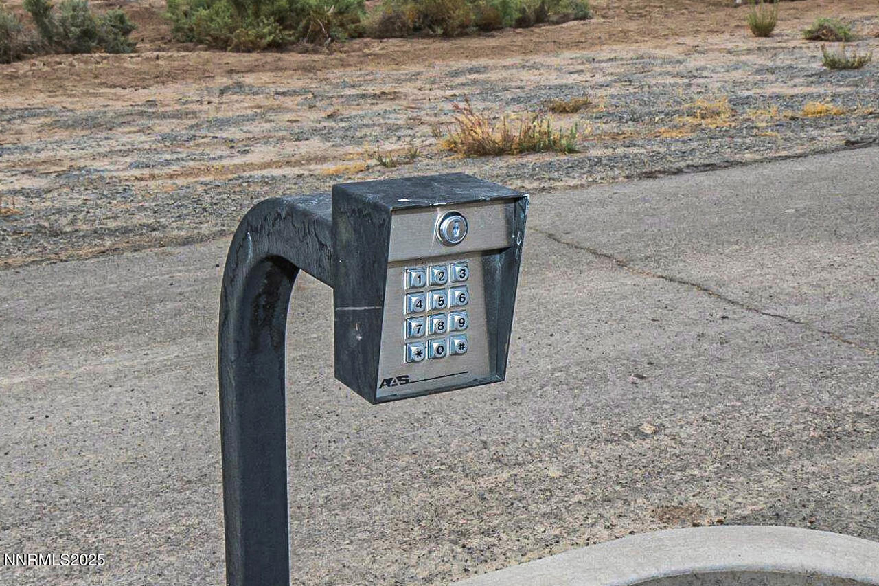 5550 Flying Eagle Drive Reno, NV 89510 - Photo 9 of 38