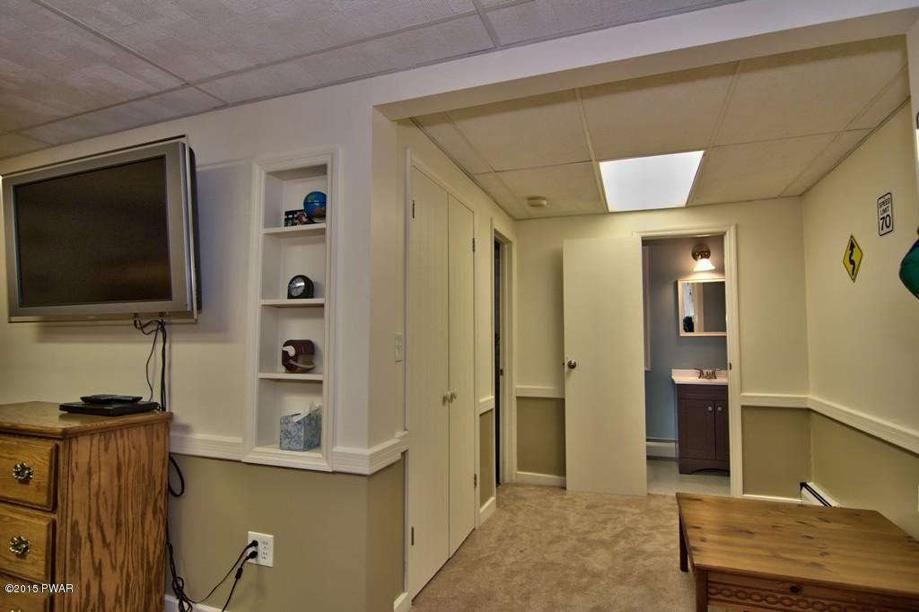 280 Ridgewood Circle Lake Ariel, PA 18436 - Photo 26 of 81 Bedroom 3