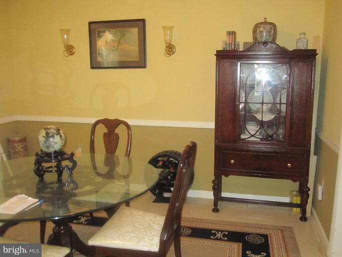 10602 Inwood Avenue Silver Spring, MD 20902 - Photo 5 of 6 Dining Area