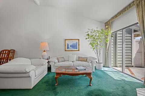 $725,000 | 1065 Brewley Lane, Vista, CA 92081