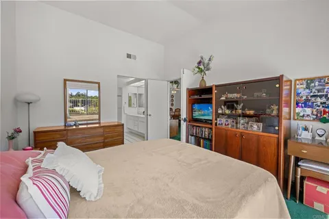 $725,000 | 1065 Brewley Lane, Vista, CA 92081