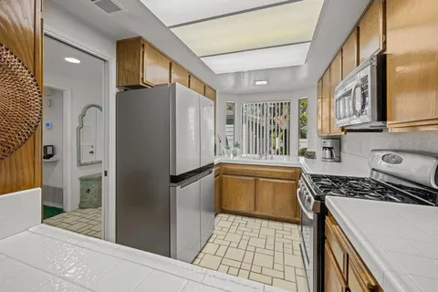 $725,000 | 1065 Brewley Lane, Vista, CA 92081