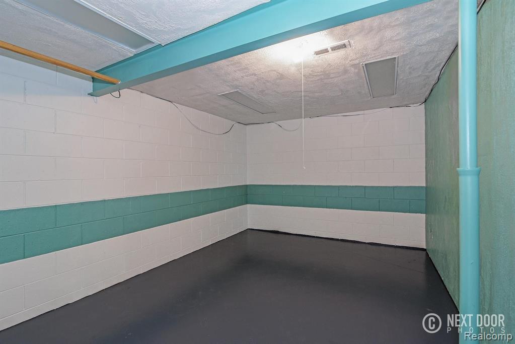 1021 Ramsgate Road Flint, MI 48532 - Photo 34 of 49