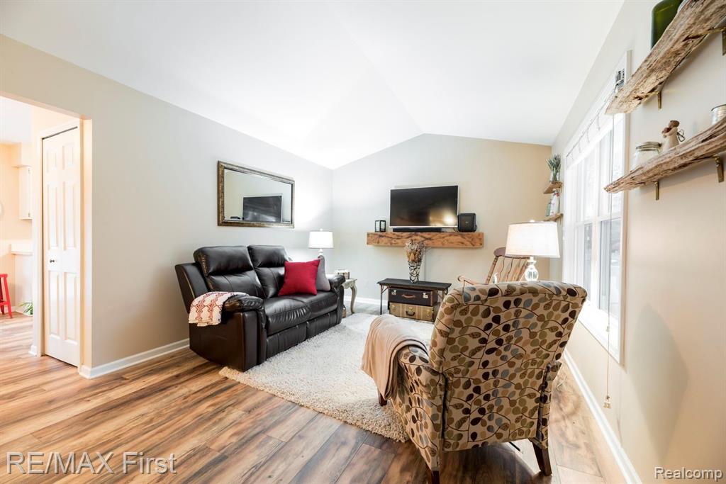 1356 Miller Road Lake Orion, MI 48362 - Photo 24 of 50