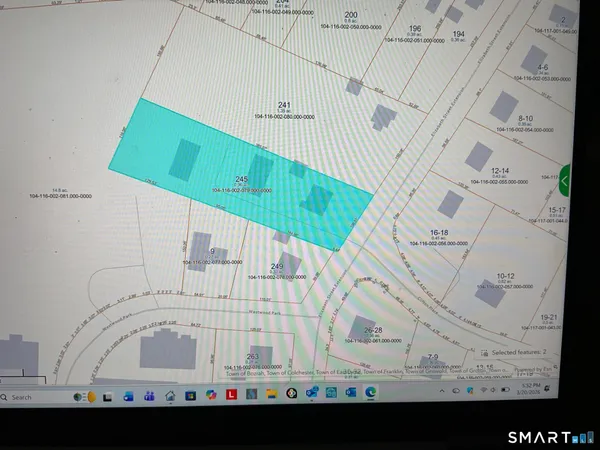 $1,800 | 245 Elizabeth St Extension, Norwich, CT 06360