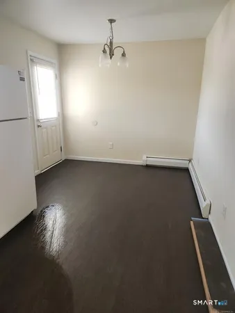 $1,800 | 245 Elizabeth St Extension, Norwich, CT 06360