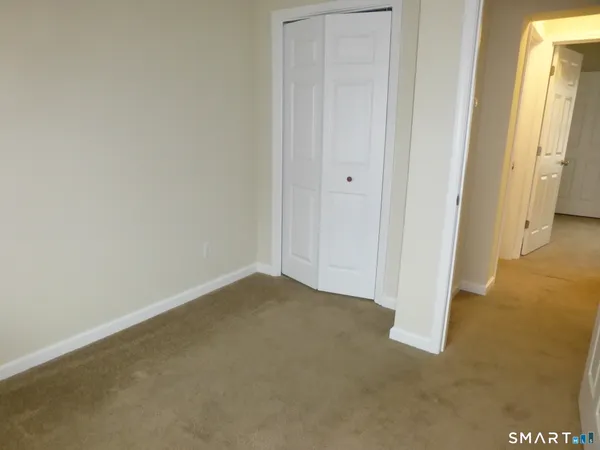 $1,800 | 245 Elizabeth St Extension, Norwich, CT 06360