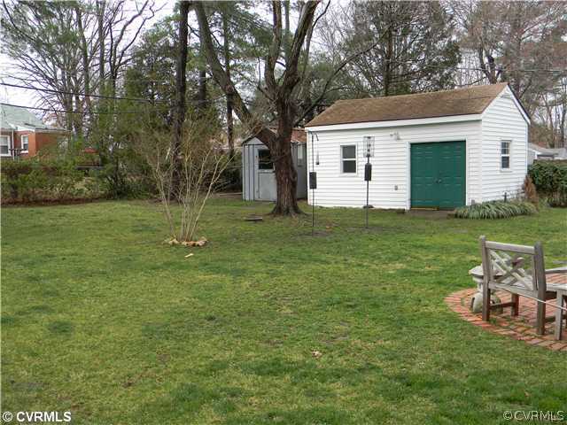 8903 Mapleton Road Henrico, VA 23229 - Photo 12 of 12 Yard/Garden