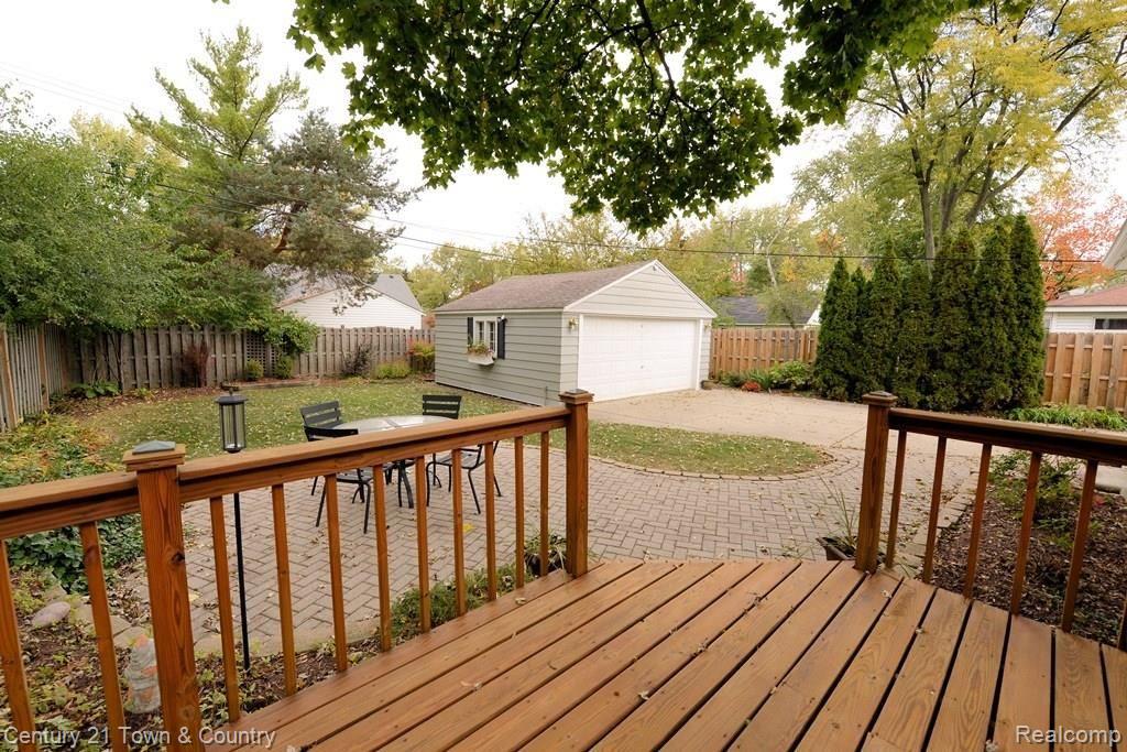 4408 Amherst Road Royal Oak, MI 48073 - Photo 45 of 51 Deck to Backyard 2 best.jpg