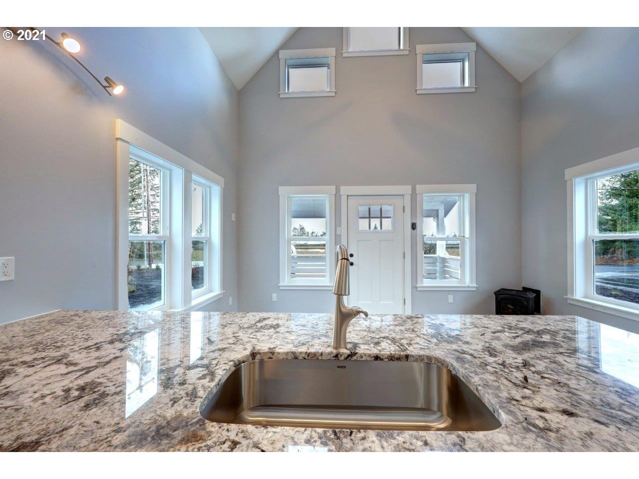 361 North Wahanna Road Seaside, OR 97138 - Photo 13 of 31 Gallery Image 13
