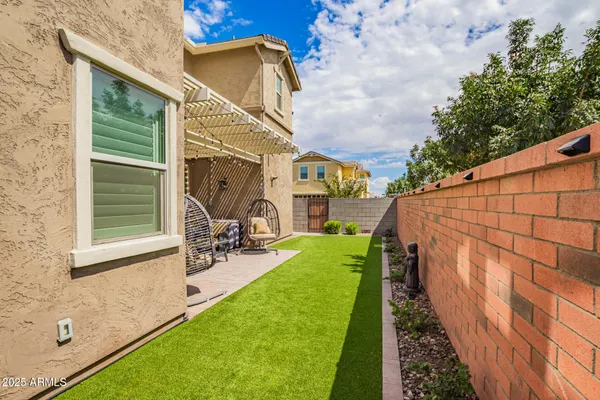 $699,900 | 2617 South Entwistle Street, Gilbert, AZ 85295