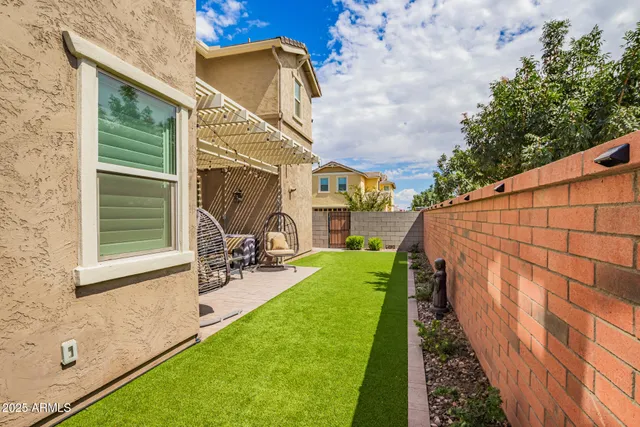 $699,900 | 2617 South Entwistle Street, Gilbert, AZ 85295