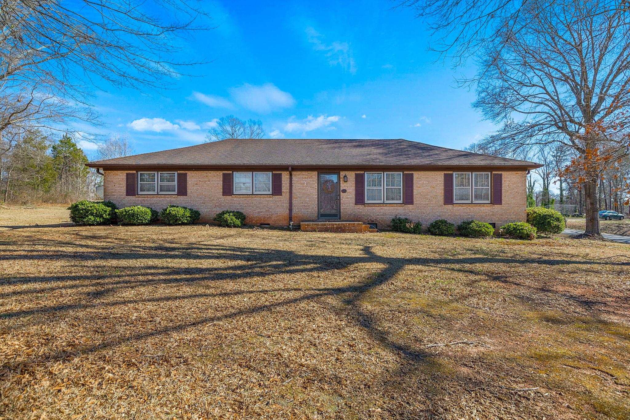 420 State Rd S-42-820 Inman, SC 29349 - Photo 1 of 36