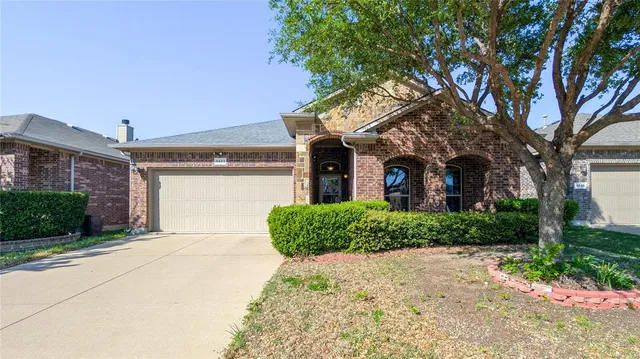 $2,190 | 5821 Comanche Peak Drive, Fort Worth, TX 76179