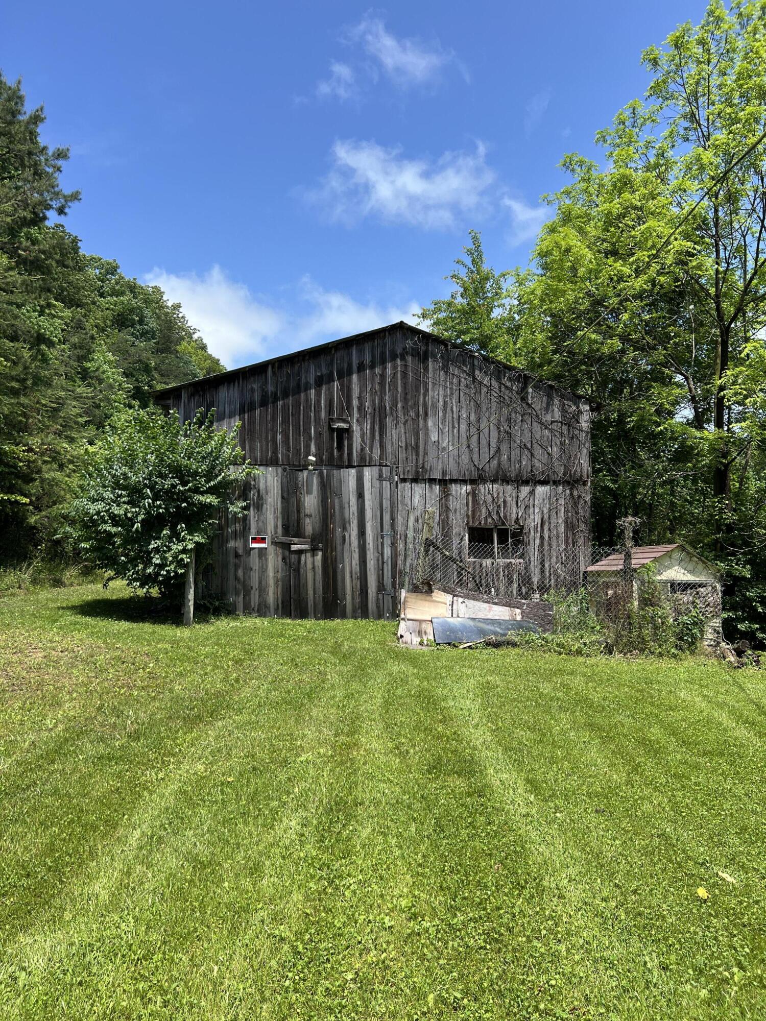 68 Bluetick Road Berea, KY 40403 - Photo 20 of 29 IMG_7698