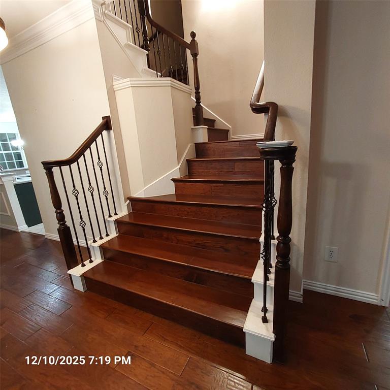1123 Hampton Drive Allen, TX 75013 - Photo 19 of 33 a view of entryway with wooden floor and front door