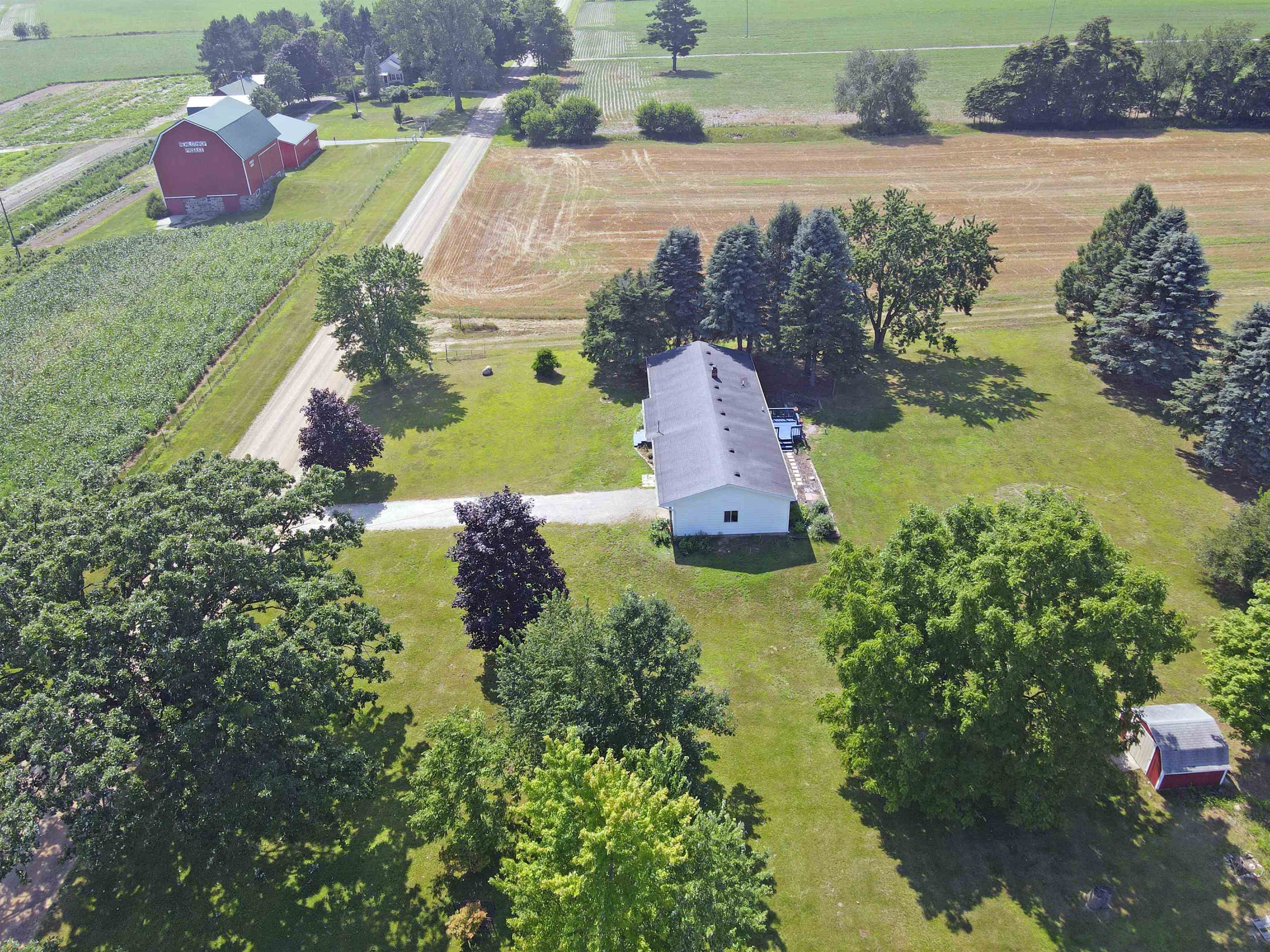 11975 Allan Road Flushing, MI 48433 - Photo 4 of 30