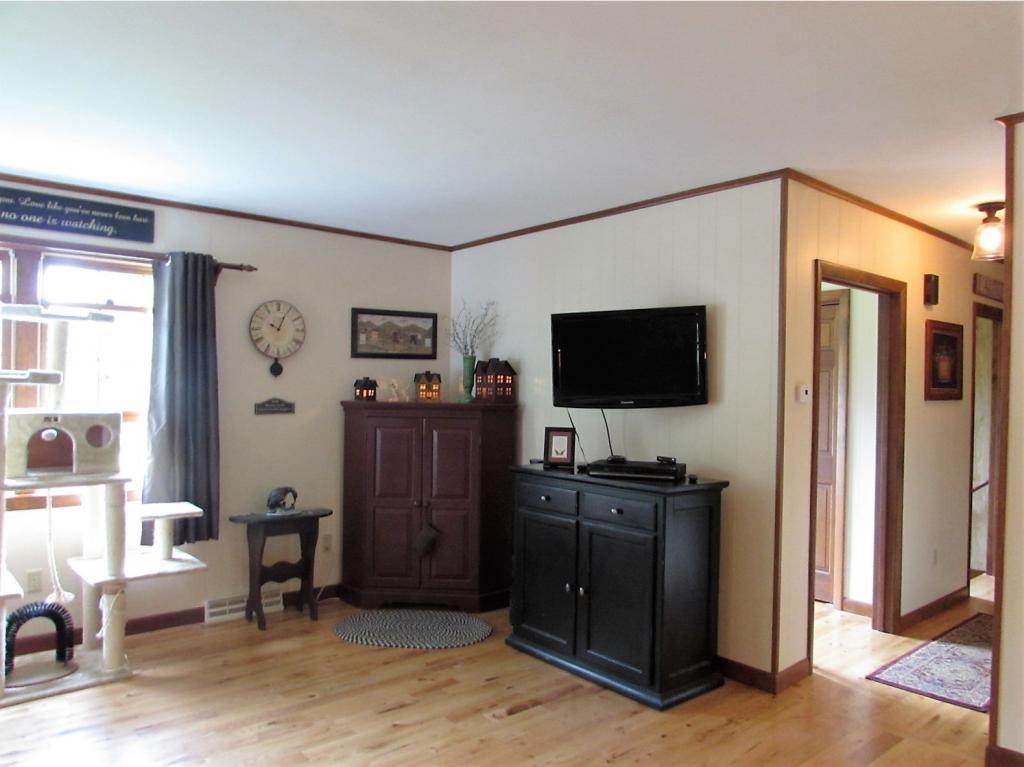 40 Ridgewood Drive Gilmanton, NH 03237 - Photo 14 of 32 Gallery Image 14