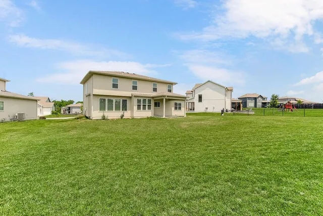 $575,000 | 6705 Northwest 105th Street, Kansas City, MO 64154