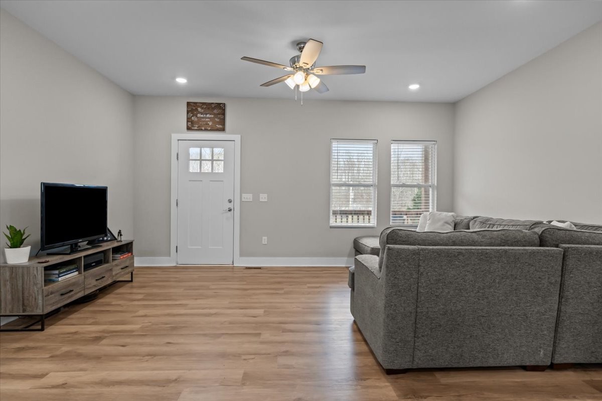 15013 Lisbon Road Lyles, TN 37098 - Photo 6 of 32 Gallery Image 6