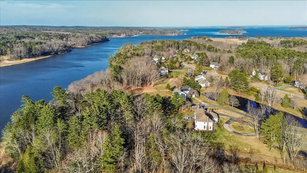 $2,745,000 | 22 Royall Point Road, Yarmouth, ME 04096