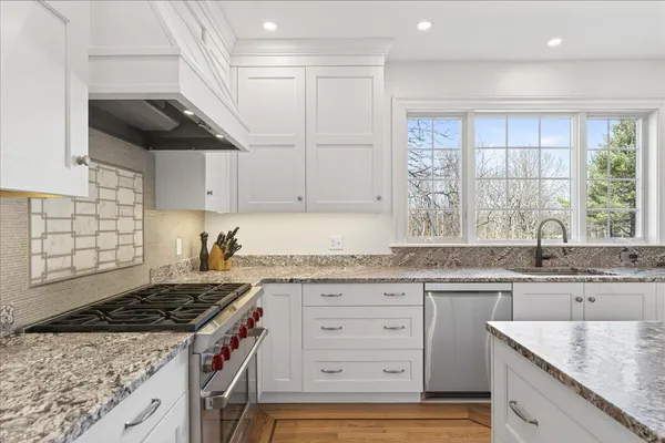 $2,745,000 | 22 Royall Point Road, Yarmouth, ME 04096