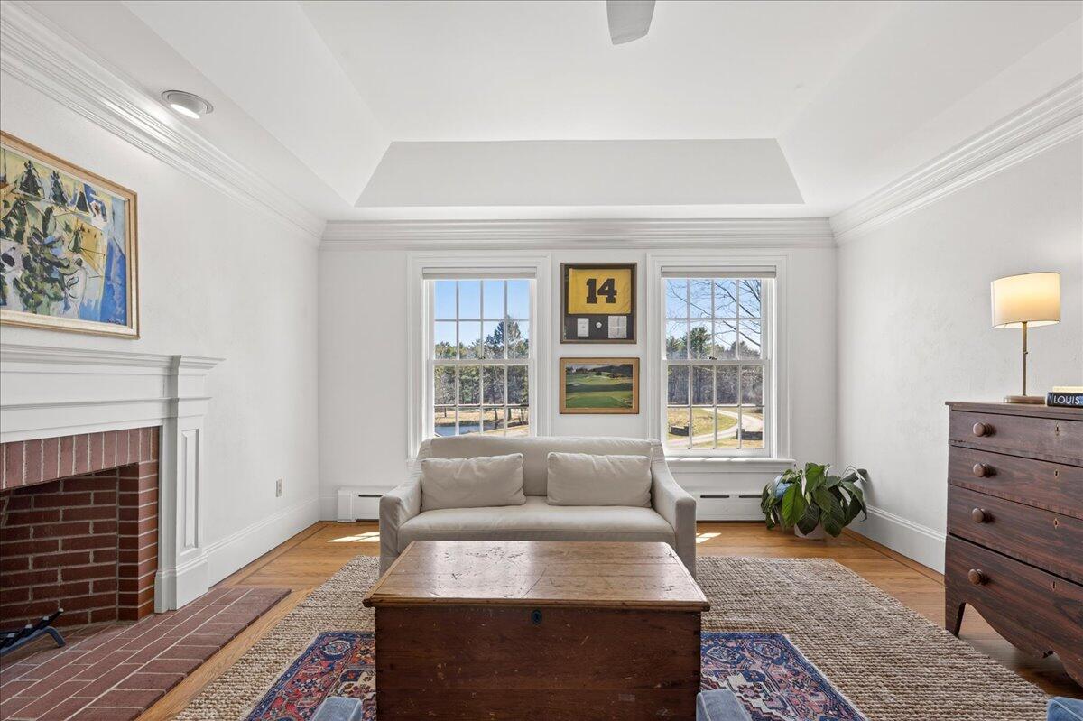 22 Royall Point Road Yarmouth, ME 04096 - Photo 57 of 106 Primary suite sitting room