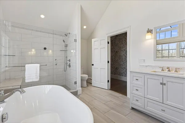 $2,745,000 | 22 Royall Point Road, Yarmouth, ME 04096