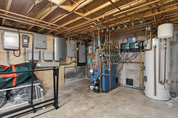 $2,745,000 | 22 Royall Point Road, Yarmouth, ME 04096