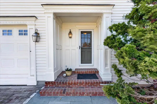 $2,745,000 | 22 Royall Point Road, Yarmouth, ME 04096