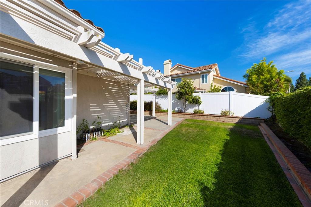 2 Bernini Irvine, CA 92614 - Photo 27 of 30 Entertainers back Yard with Shade