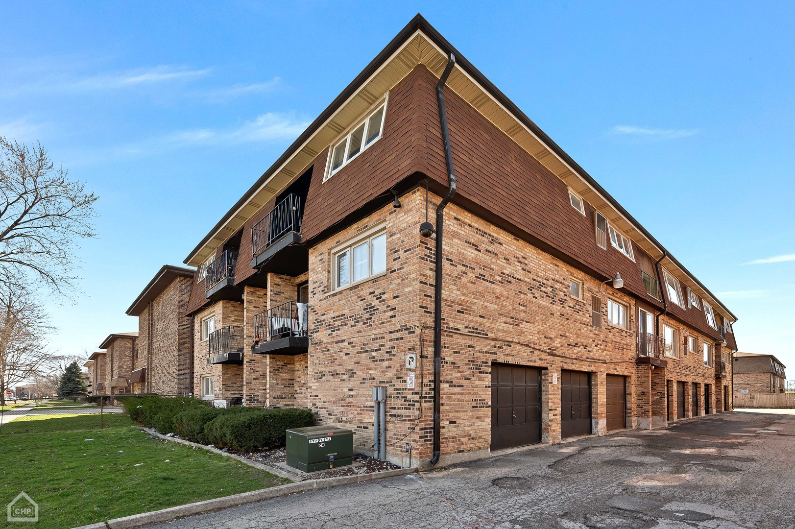 9708 Nottingham Avenue, Unit 1 Chicago Ridge, IL 60415 - Photo 2 of 12