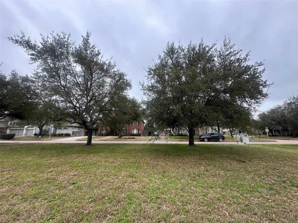 5322 Handbrook Drive Houston, TX 77069 - Photo 10 of 16 a view of a ocean view