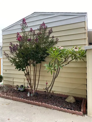 $85,000 | 8600 Contreras Street, Unit 68, Paramount, CA 90723