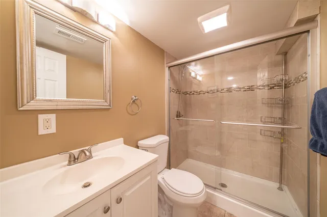 $2,299,999 | 3 Vandalay Court, Scarsdale, NY 10583